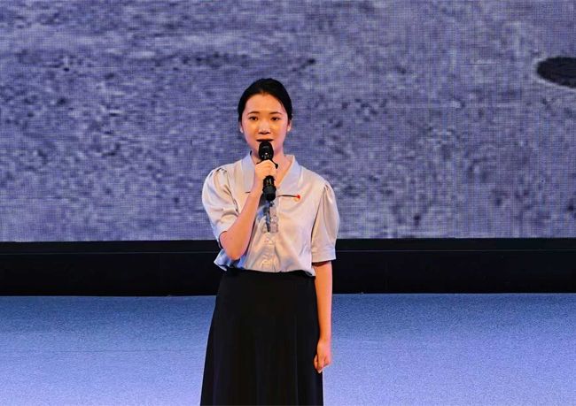 【中国教育电视台】九秩薪火映初心 德技砺匠新长征 ——和君职业学院组织开展纪念长征胜利90周年主题徒步拉练