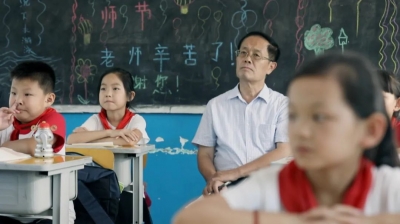 扶贫路上的老校长们