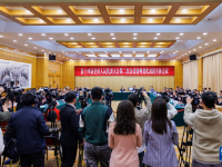 两会｜贵州代表团举行开放团组会议