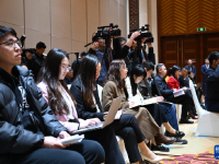 两会｜河北代表团举行开放团组会议